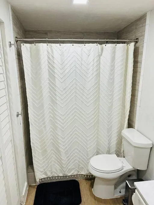 Near Airport/beach Apartment