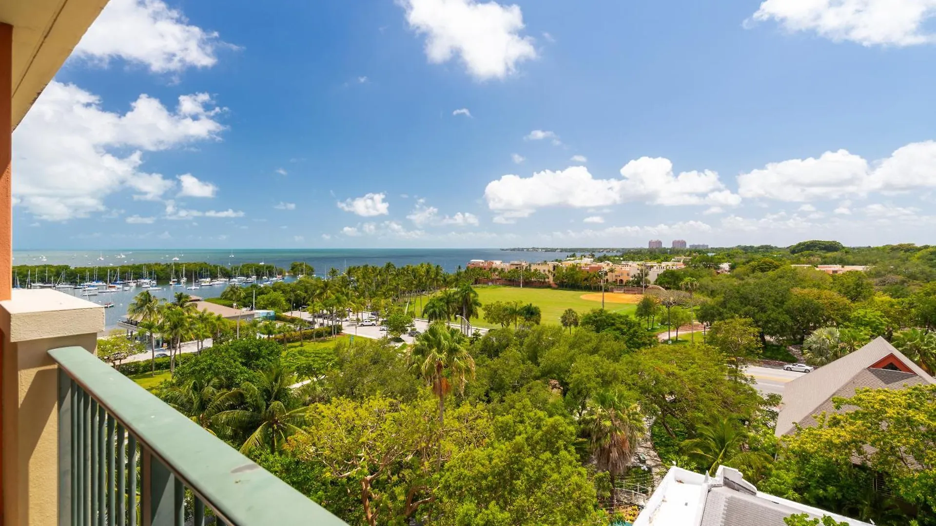 Coconut Grove Retreat 1 Bedroom With Bay Views Miami