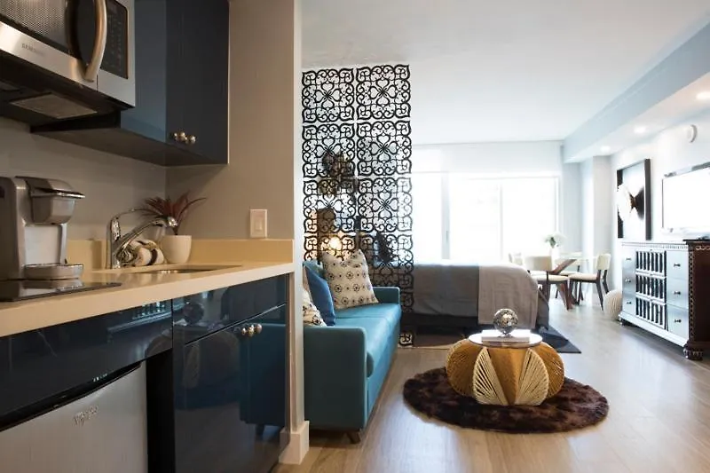 Apartment Gorgeous Coconut Grove 3 Bedroom With Amazing Views Parking Included *