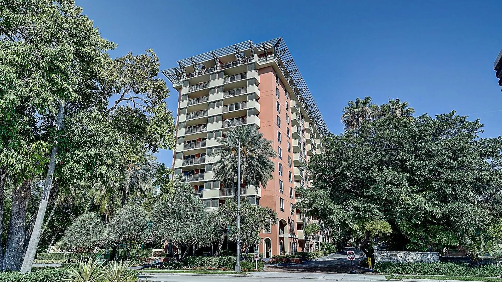 Coconut Grove Retreat 1 Bedroom With Bay Views Apartment