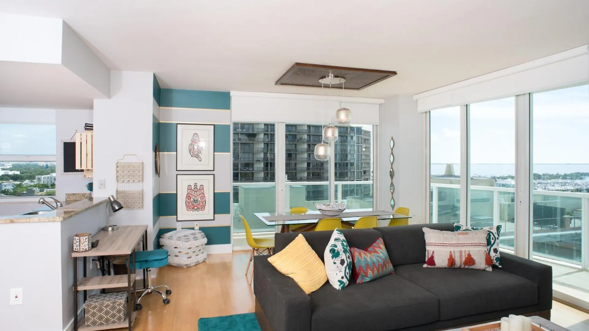 Gorgeous Coconut Grove 3 Bedroom With Amazing Views Parking Included Apartment Miami