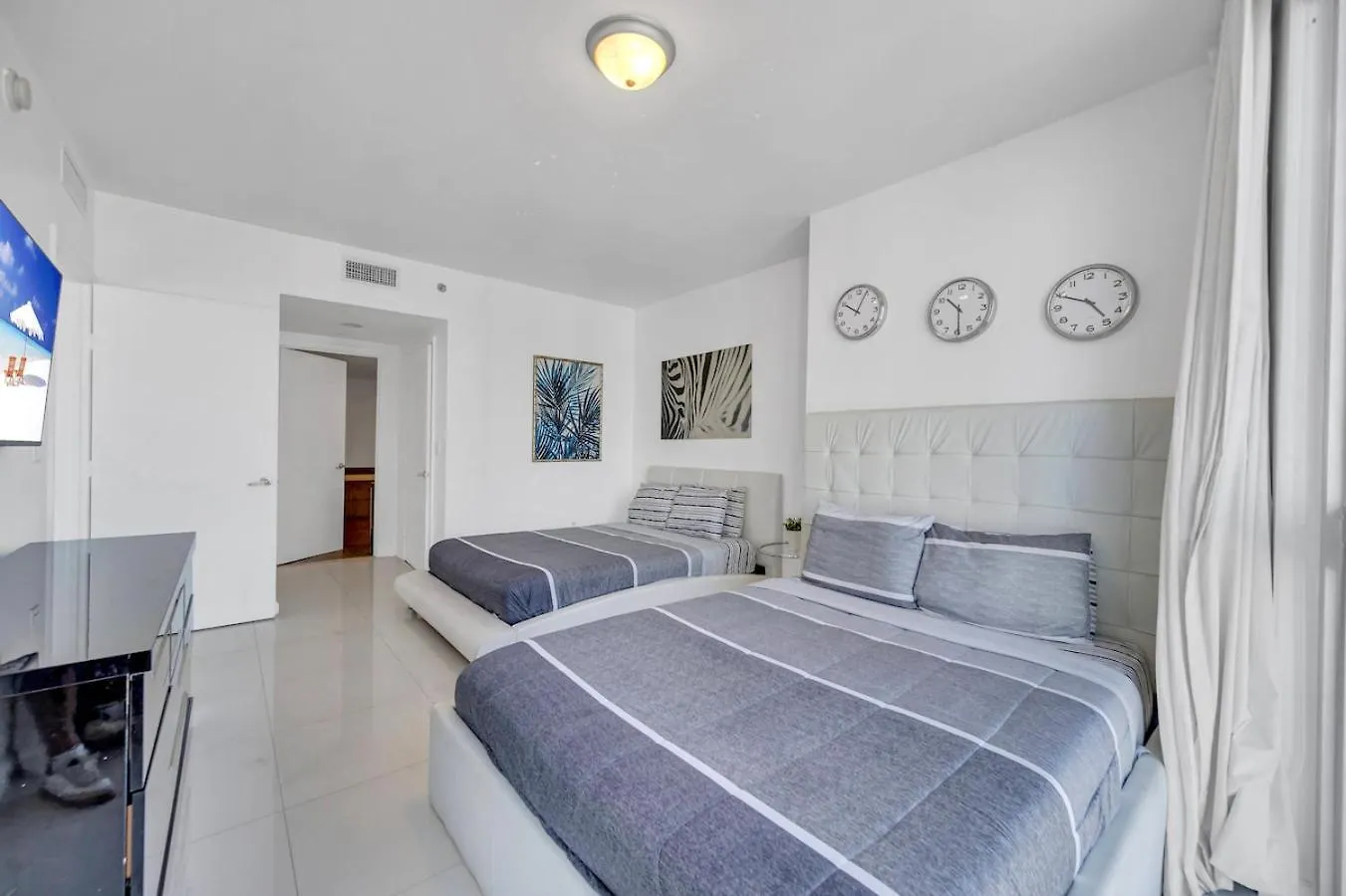 *w Icon Brickell- Luxury 2br Highrise Corner Condo**