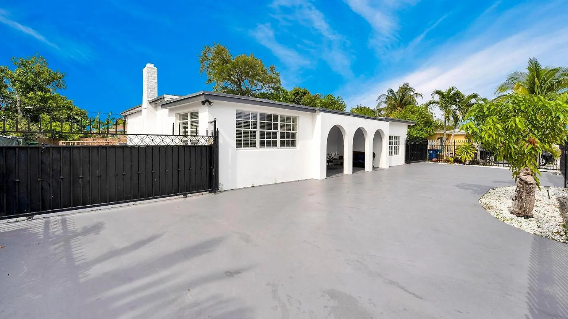 Holiday home Vacations *