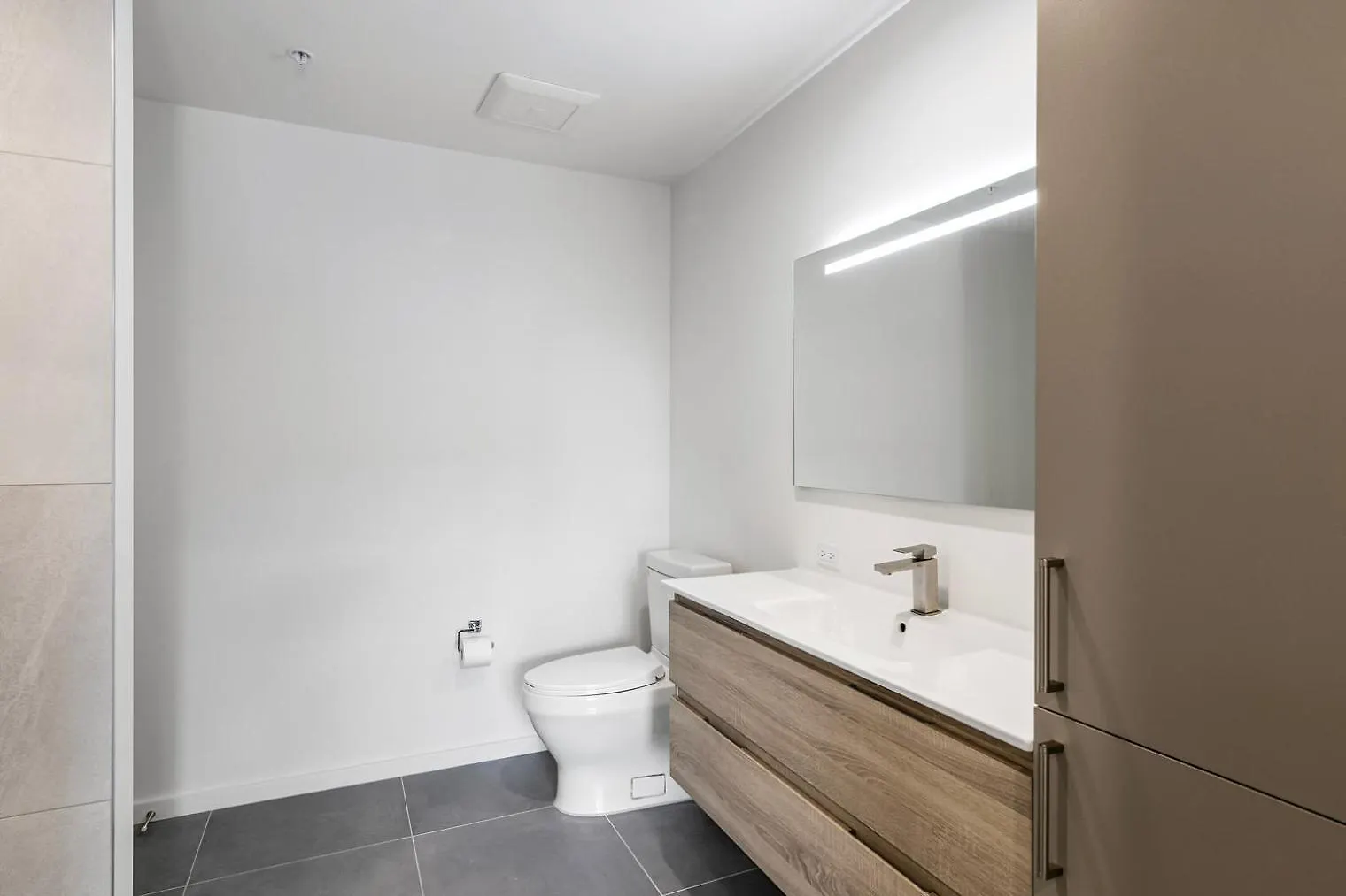 Blueground Wynwood Gym Sauna Rooftop Pool Mia-92 Miami