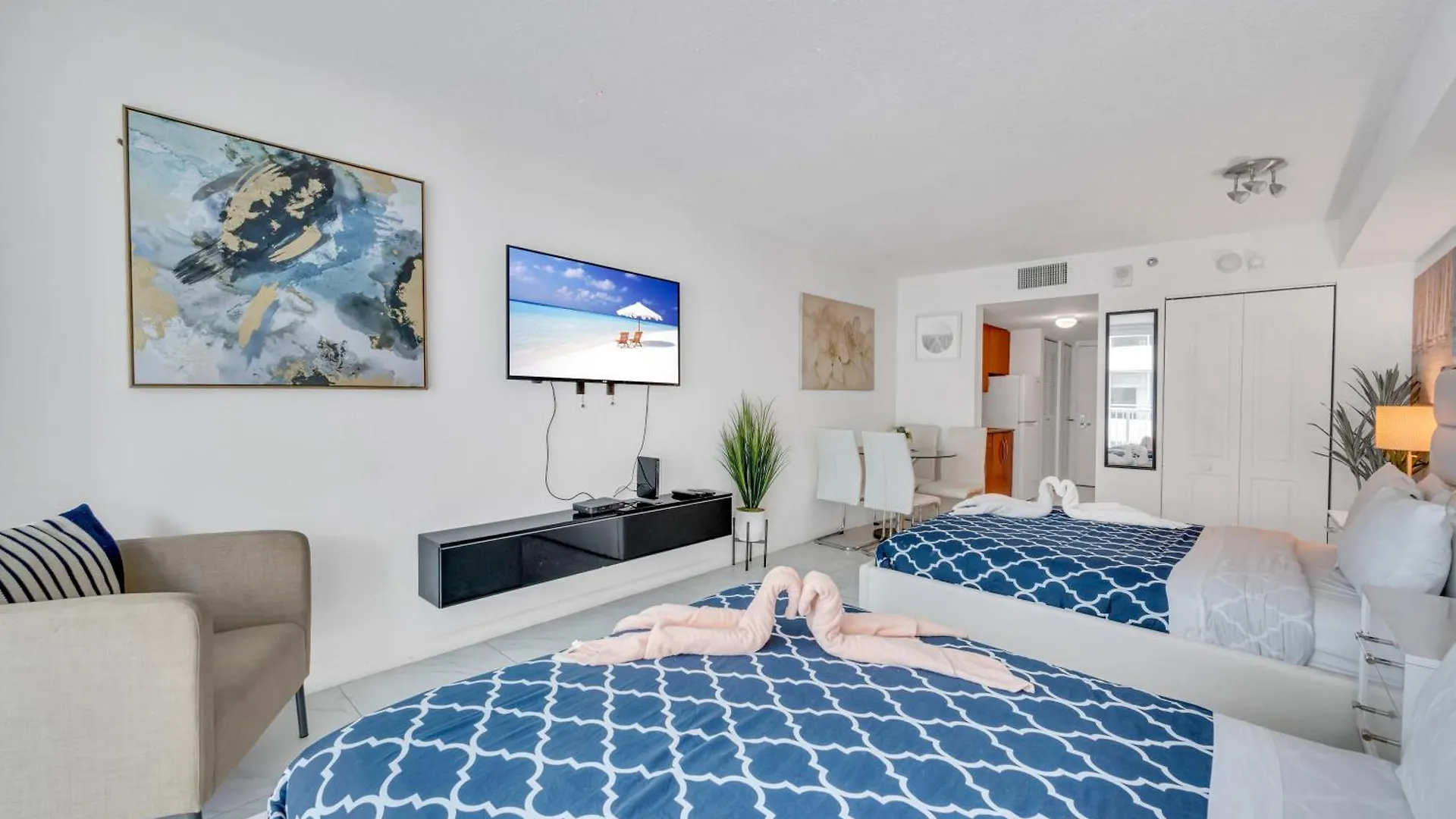 Beautiful High Floor * Brickell * Ocean View Miami