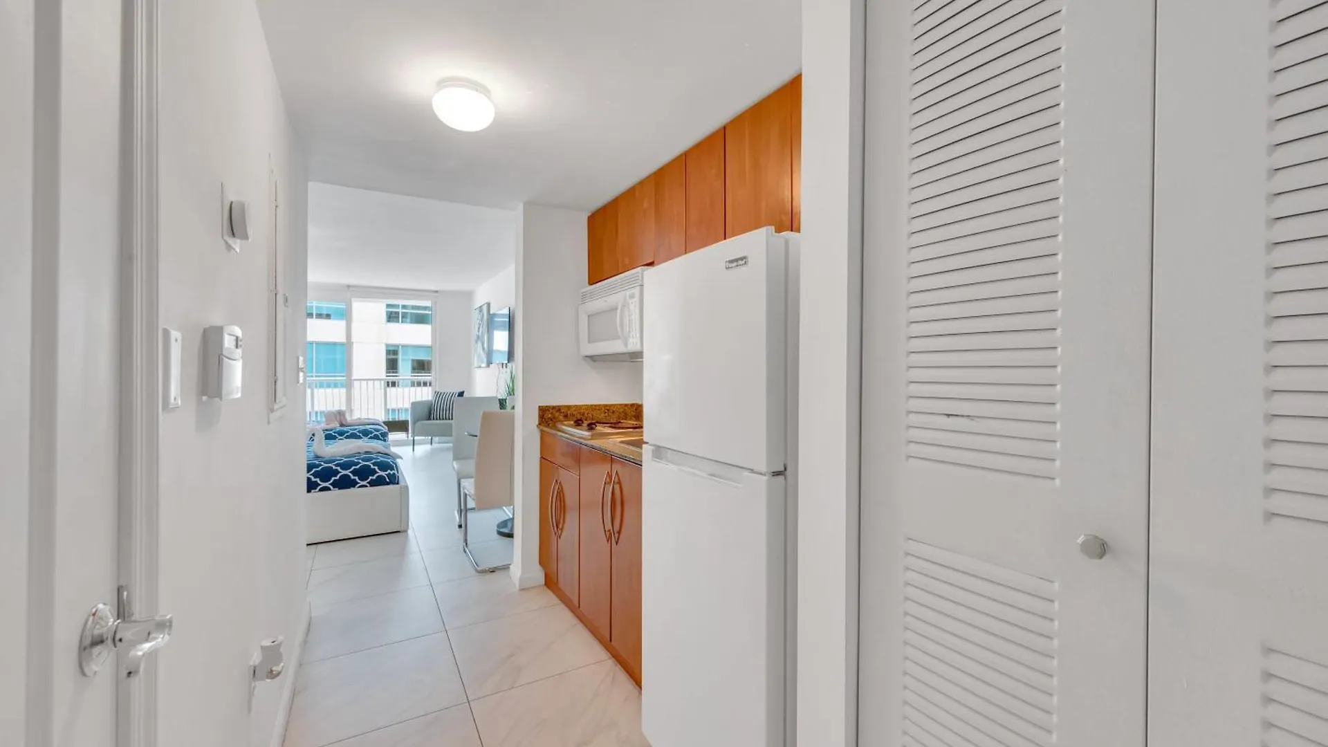 Apartment Beautiful High Floor * Brickell * Ocean View *