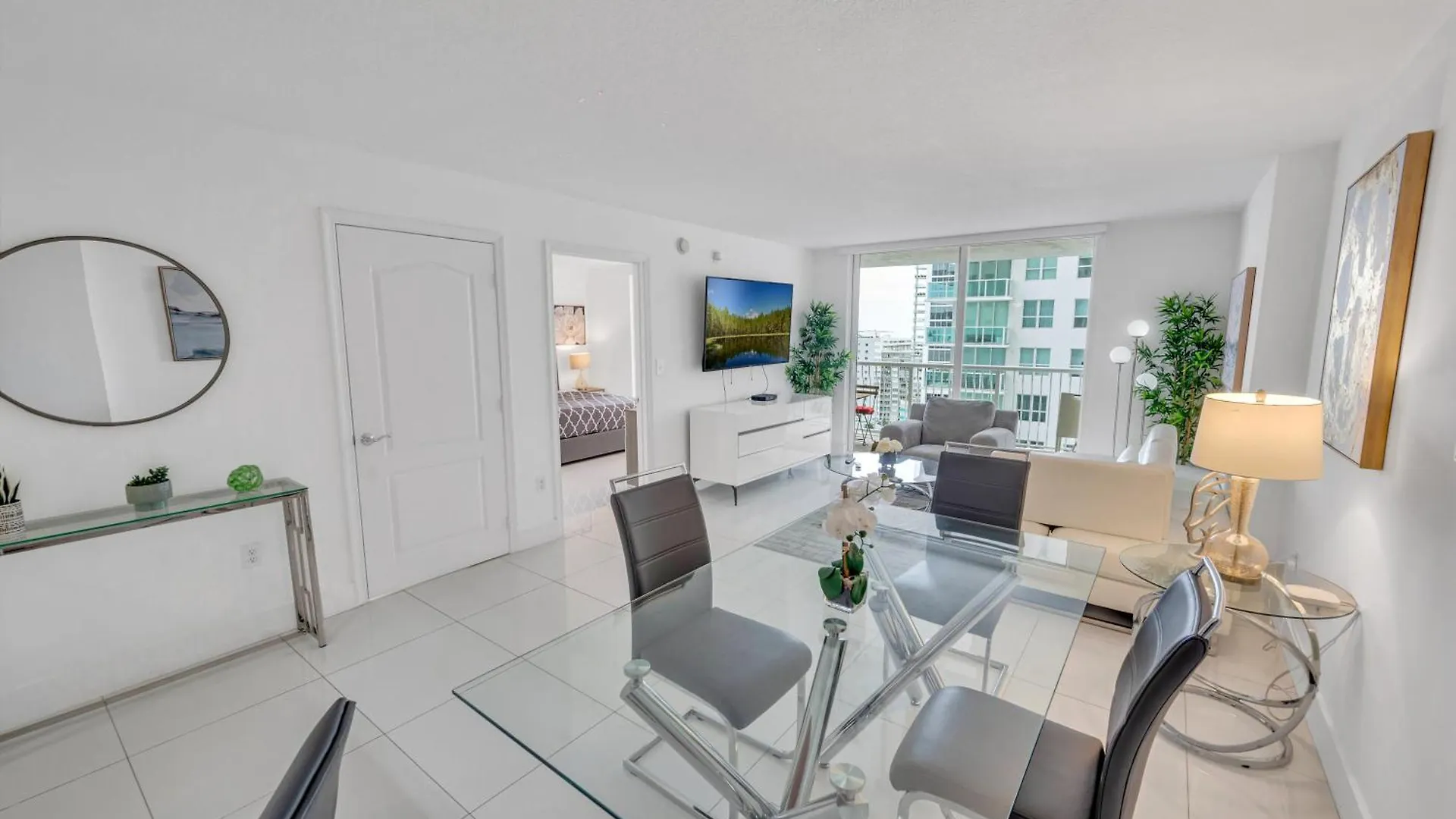 Apartment Luxury 1 Bedroom • Brickell • Unique Views *