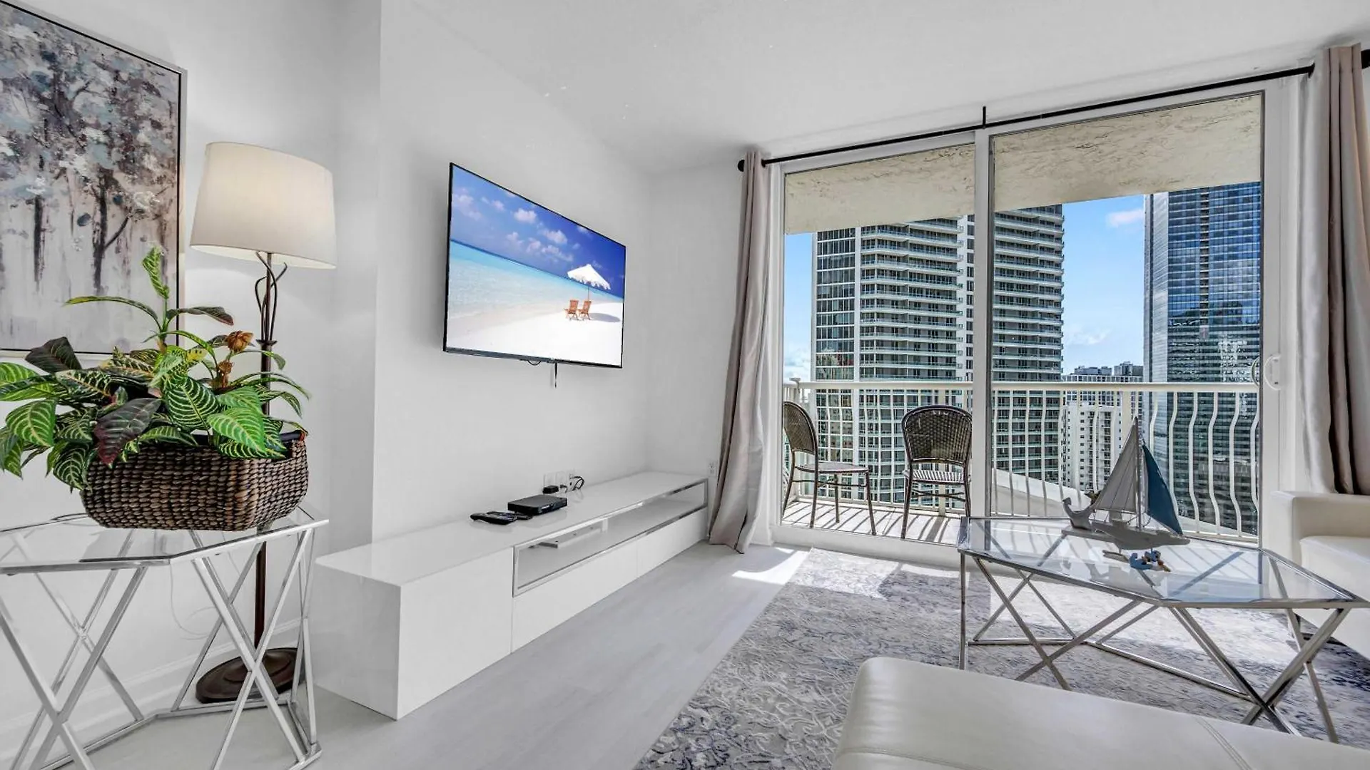 Deluxe 1 Bedroom • Brickell • Ocean View Apartment Miami