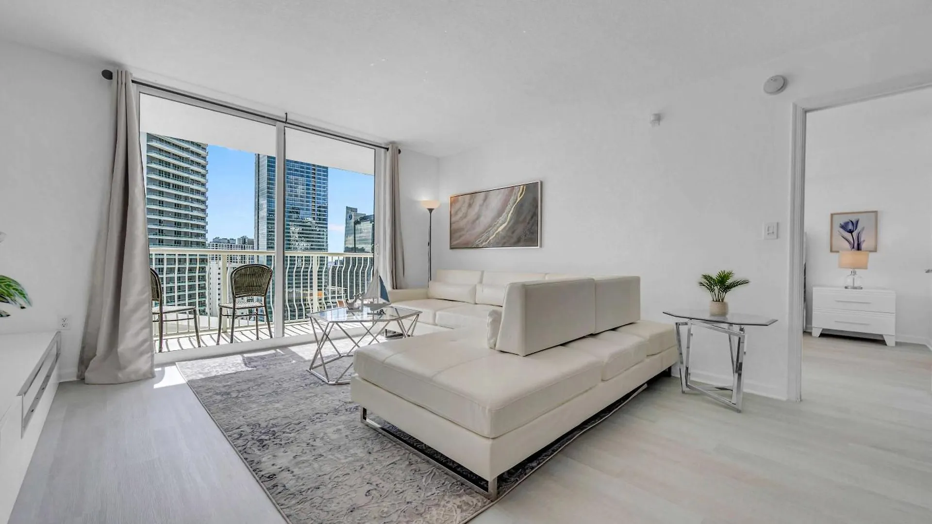 Deluxe 1 Bedroom • Brickell • Ocean View Miami