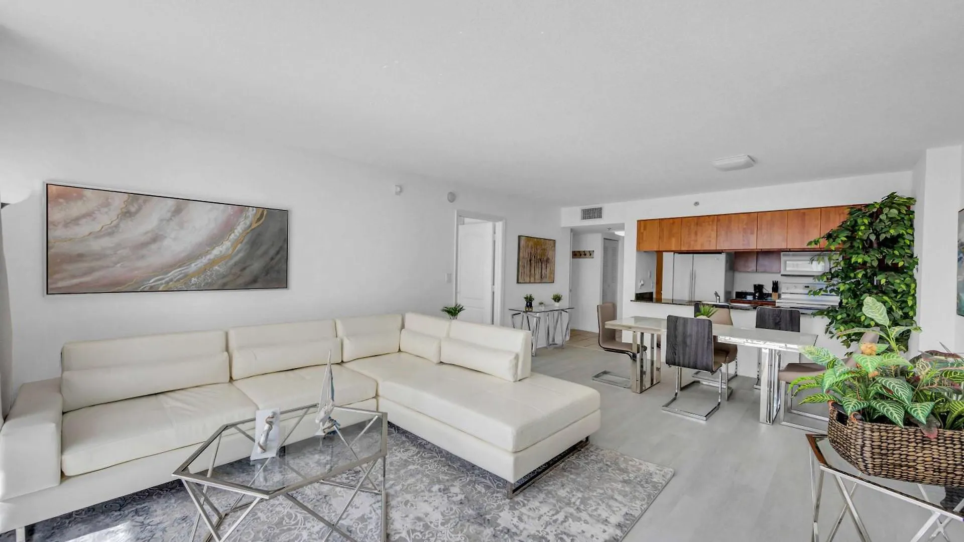 Deluxe 1 Bedroom • Brickell • Ocean View Apartment