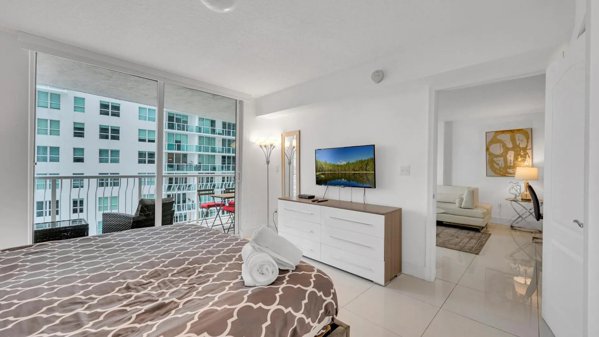 Luxury 1 Bedroom • Brickell • Unique Views Miami