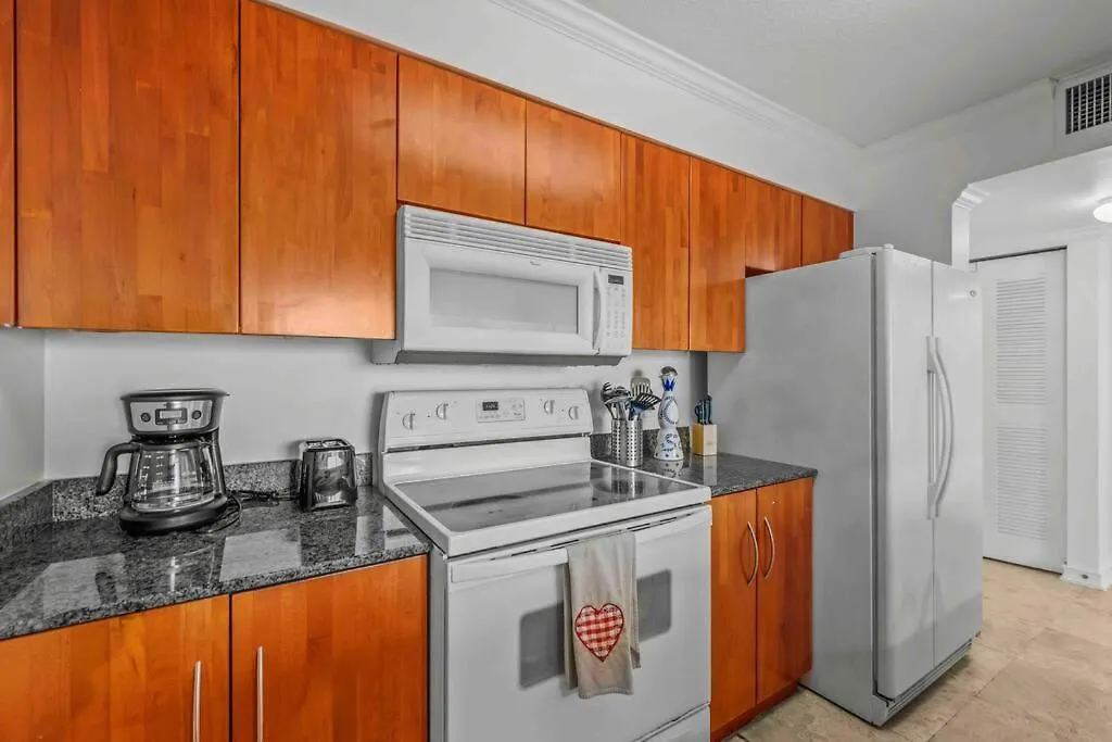 Exquisite 1 Bed • 33 Floor •brickell • Ocean Views Apartment *