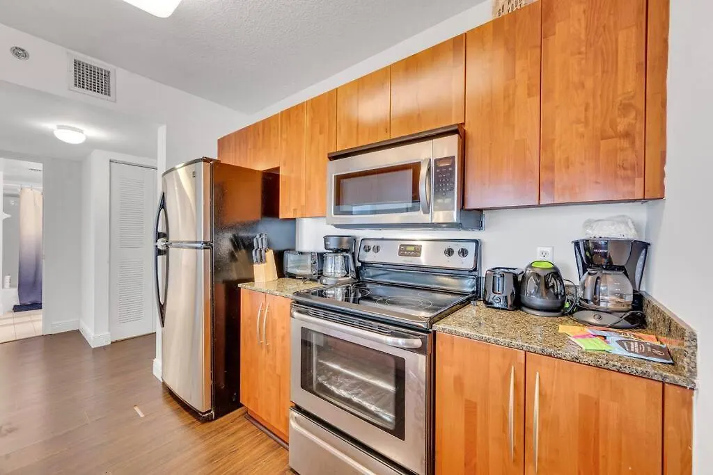 Dazzling 1 Bed 1 Bth • Brickell • Bay & View Apartment