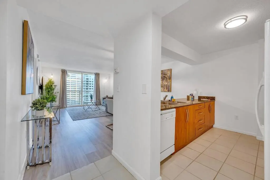Apartment Beautiful 1 Bed 1 Bath • Brickell • Bay View