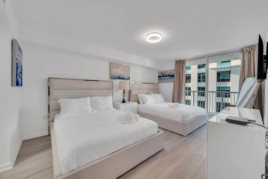 Apartment Beautiful 1 Bed 1 Bath • Brickell • Bay View