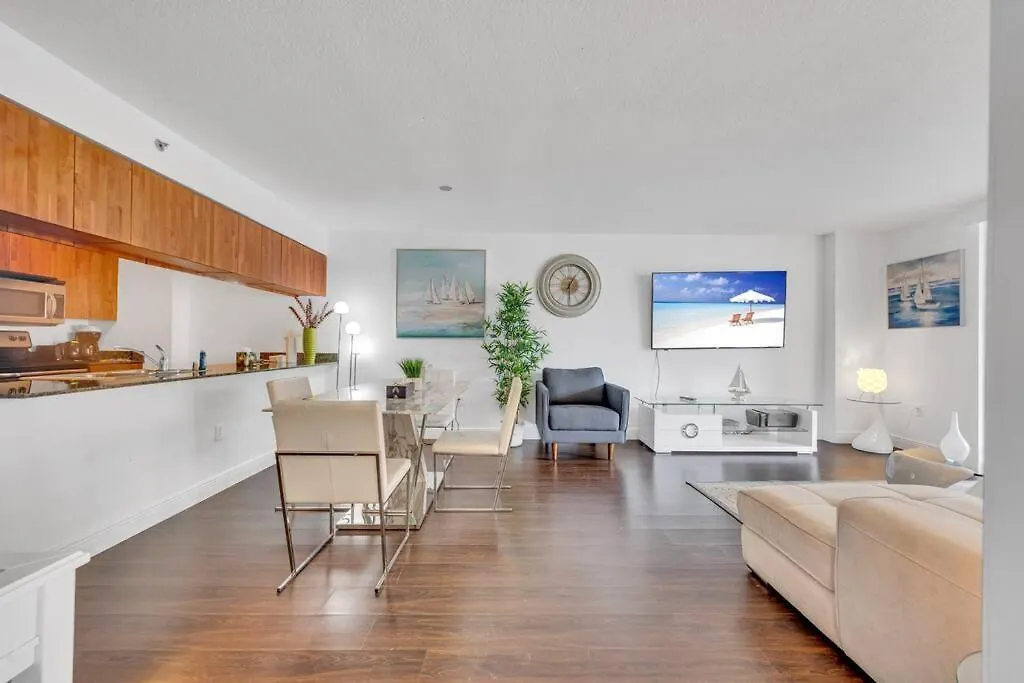 Apartment Dazzling 1 Bed 1 Bth • Brickell • Bay & View