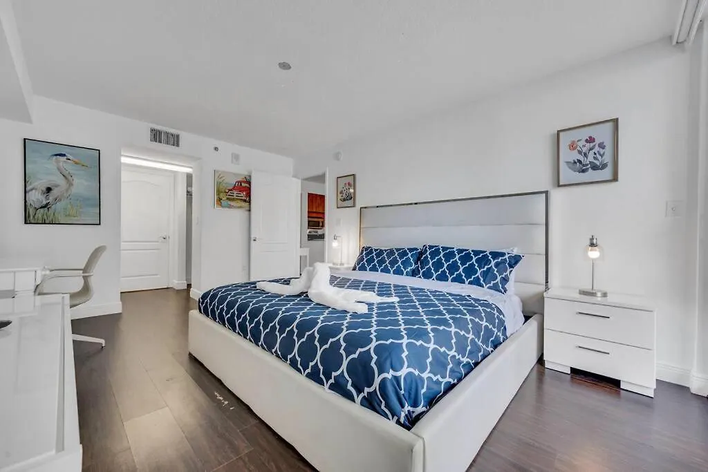 Dazzling 1 Bed 1 Bth • Brickell • Bay & View Apartment *