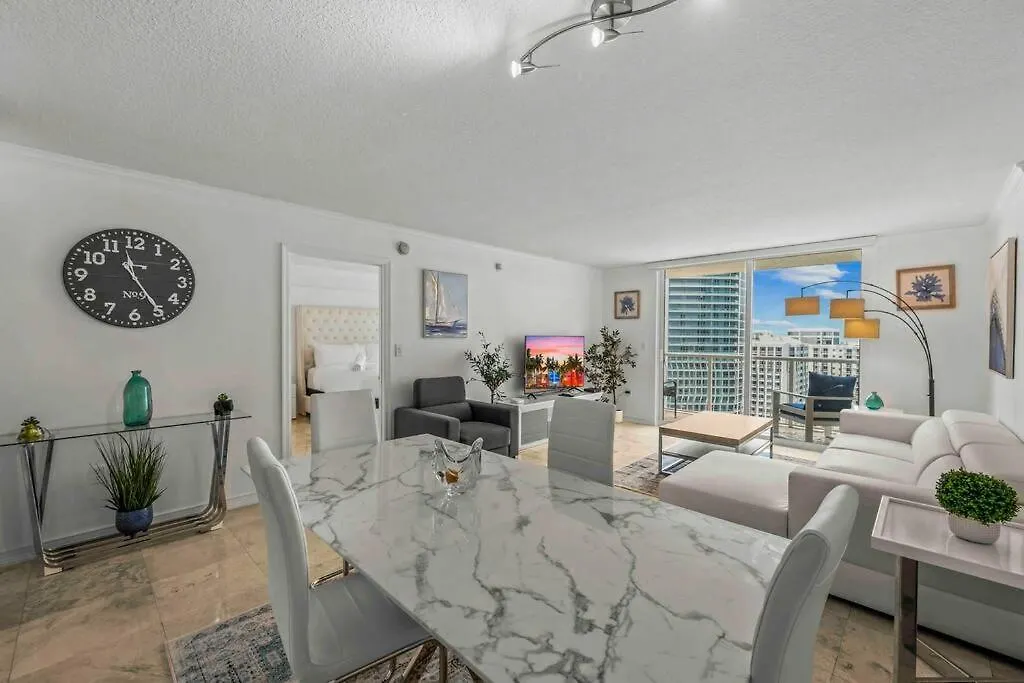 Exquisite 1 Bed • 33 Floor •brickell • Ocean Views Apartment *