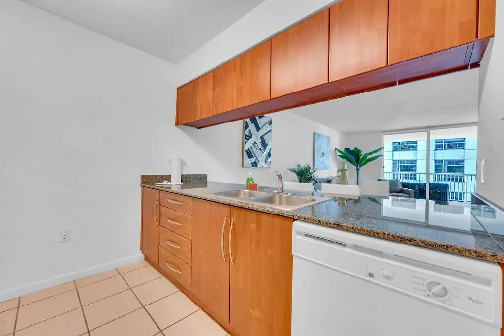 Apartment Stunning 1 Bdr 1 Bth • Brickell • Bay & Views Miami