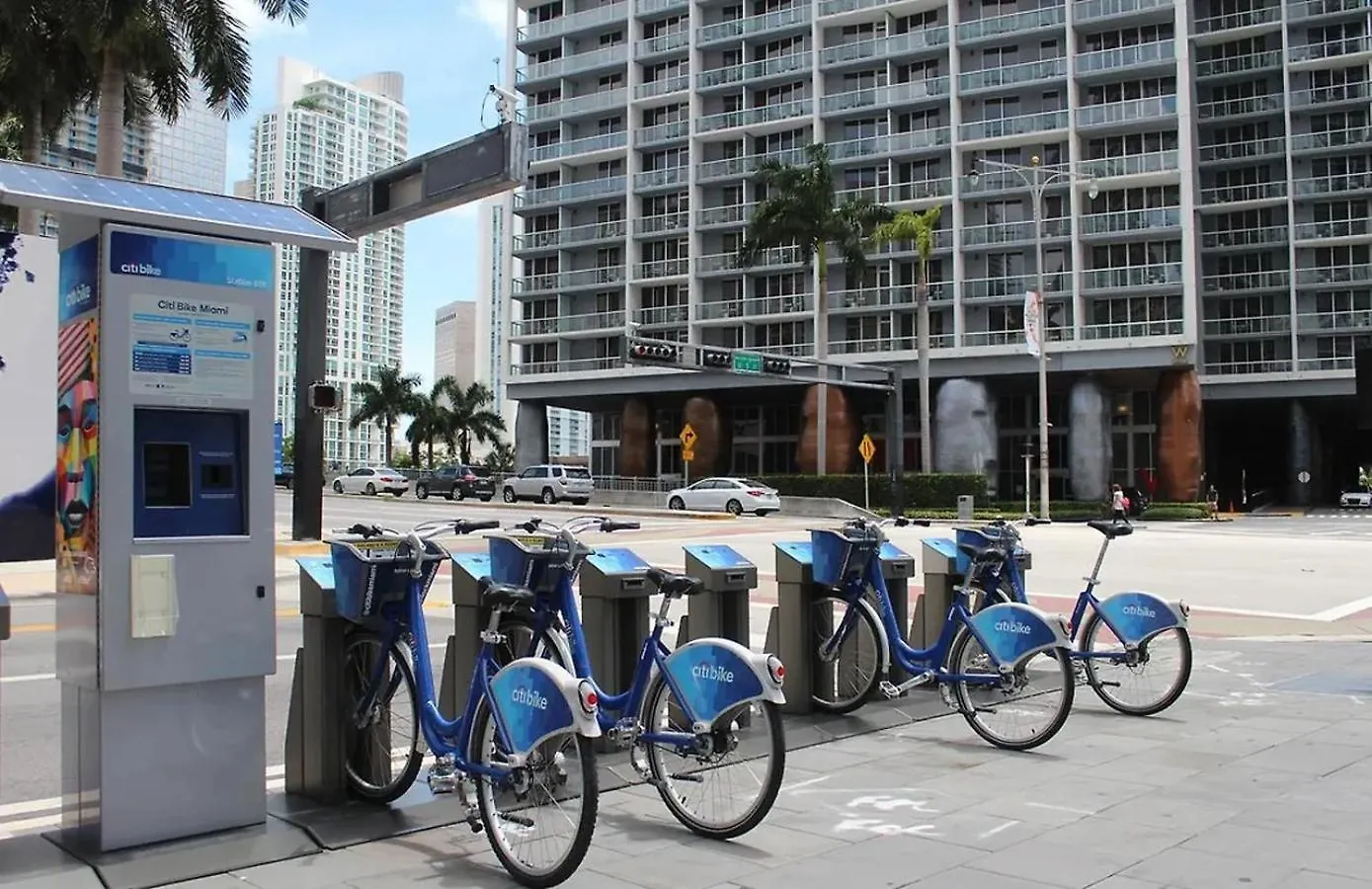 Lux 2br - Water View - Pool - - Free Parking * Miami