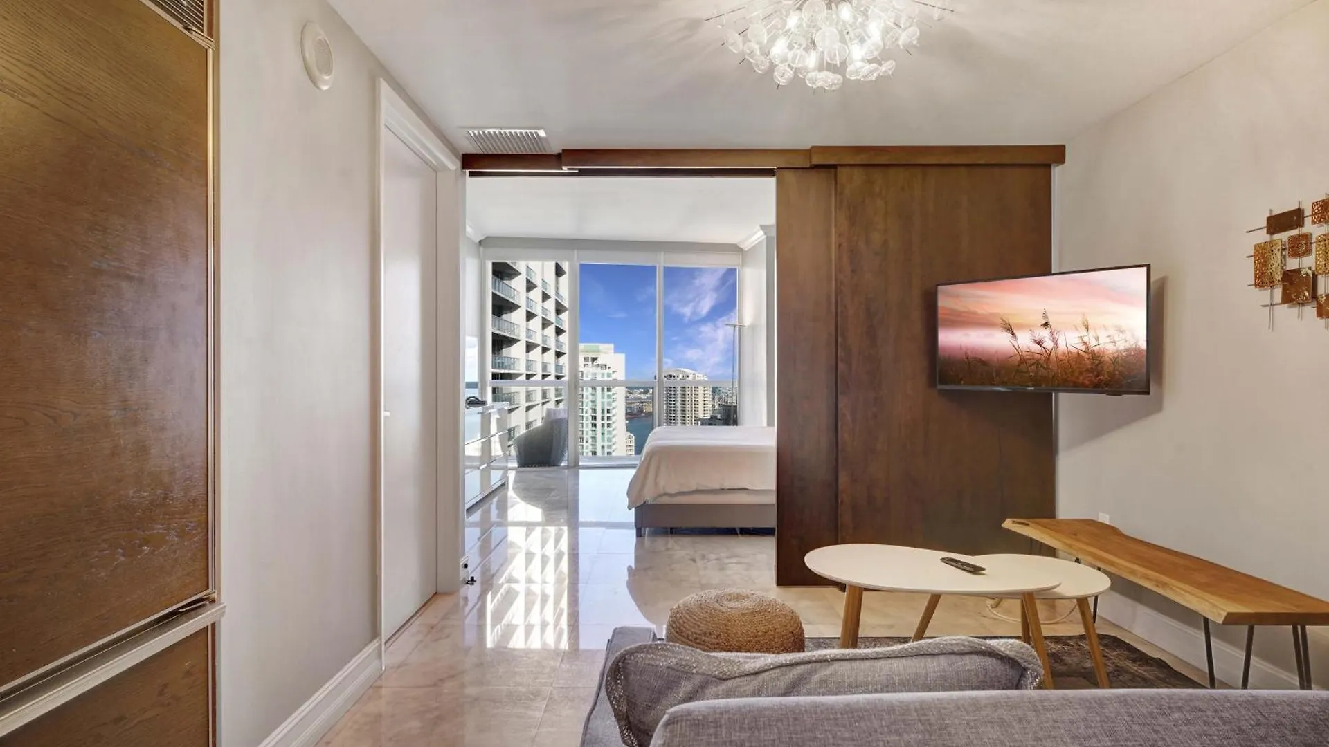 Holiday home Lux 2br - Water View - Pool - - Free Parking Miami