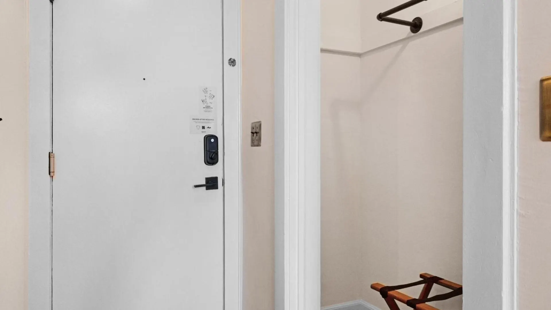 Hotel Roami At Tower - Calle Ocho