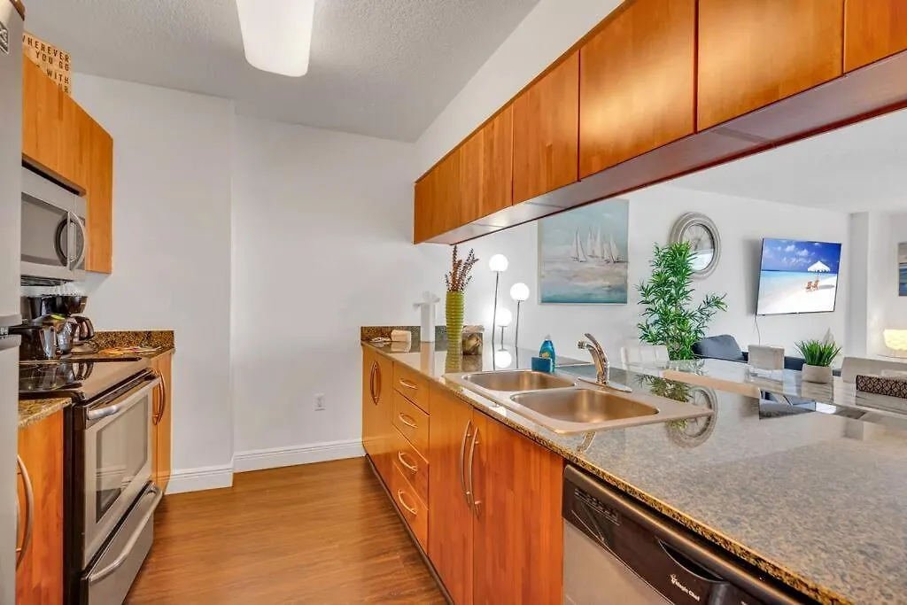 Dazzling 1 Bed 1 Bth • Brickell • Bay & View Apartment *