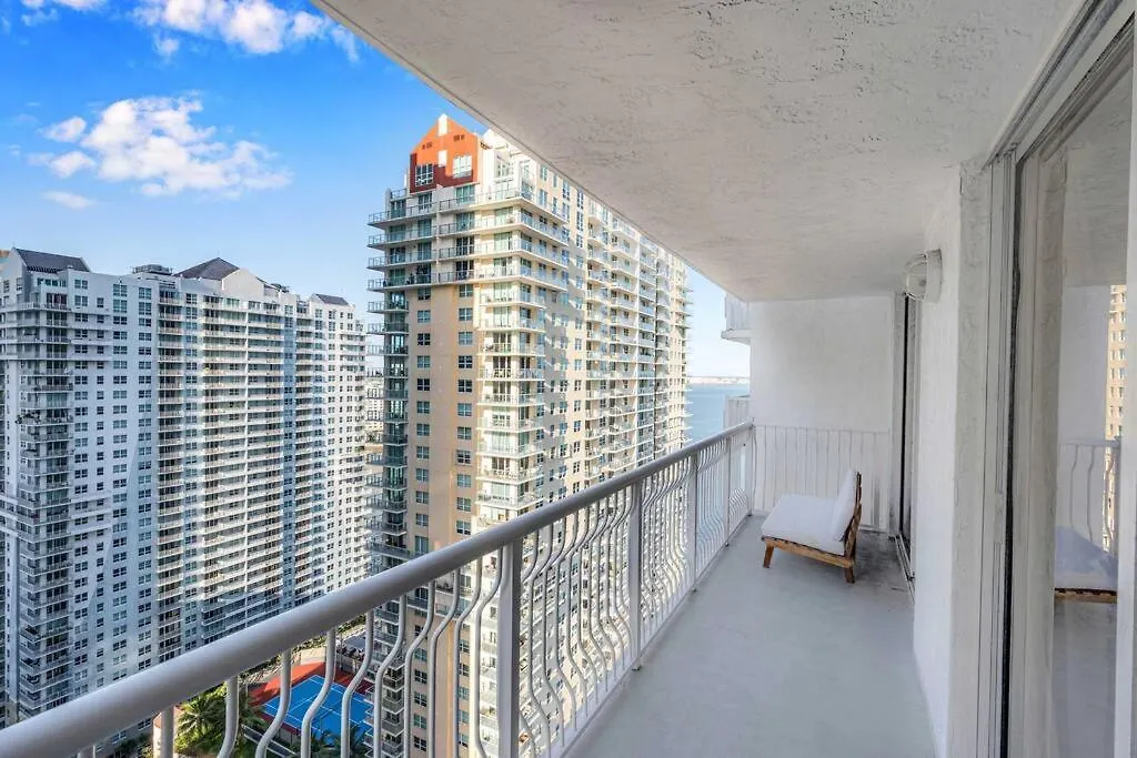 Beautiful 1 Bed 1 Bath • Brickell • Bay View