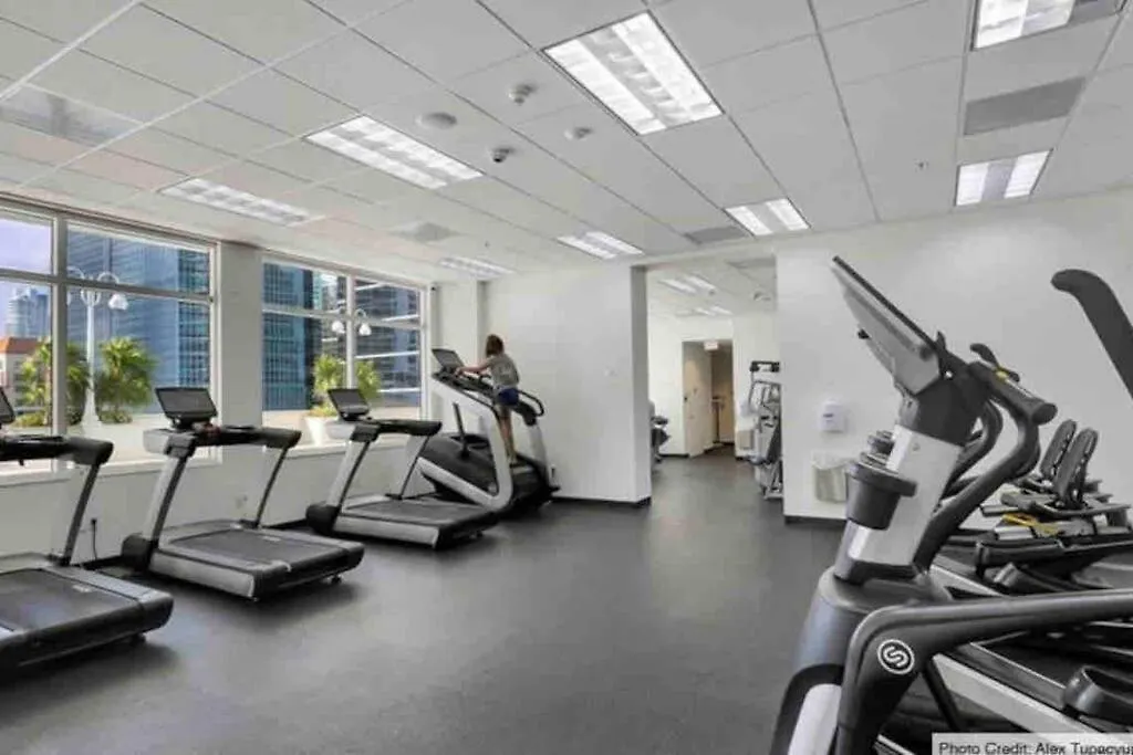 Beautiful 1 Bed 1 Bath • Brickell • Bay View *