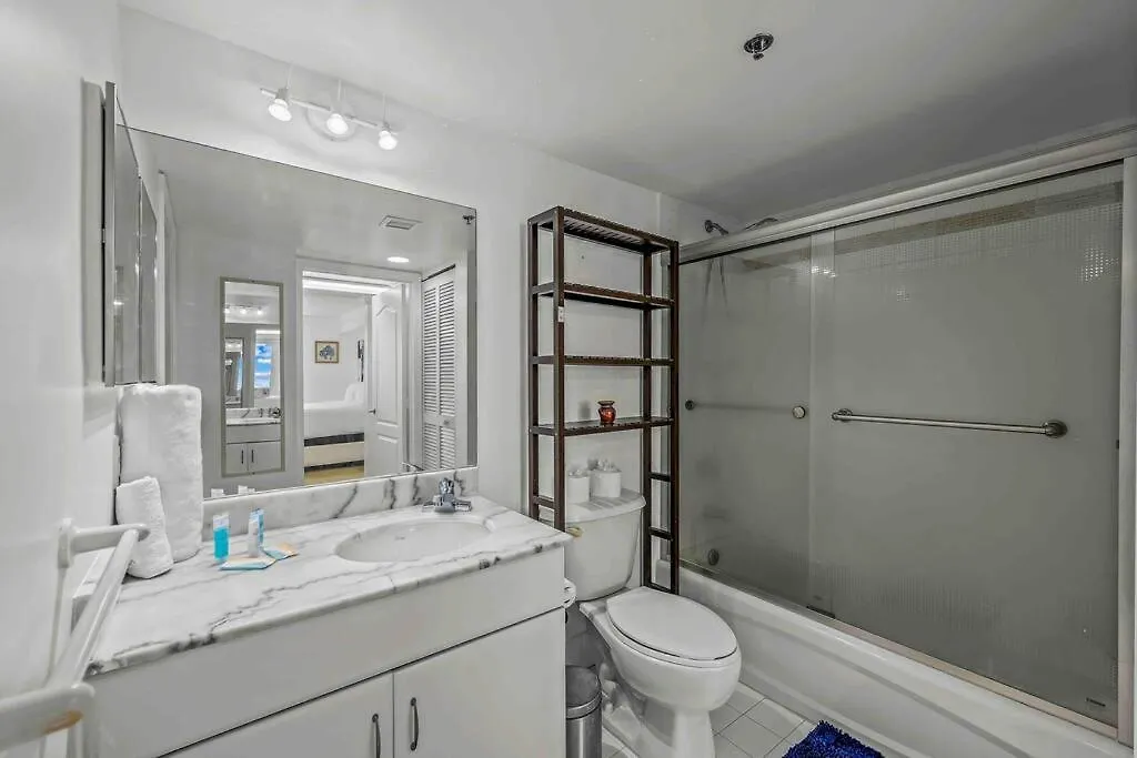 Exquisite 1 Bed • 33 Floor •brickell • Ocean Views Miami