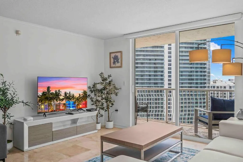 Exquisite 1 Bed • 33 Floor •brickell • Ocean Views Apartment