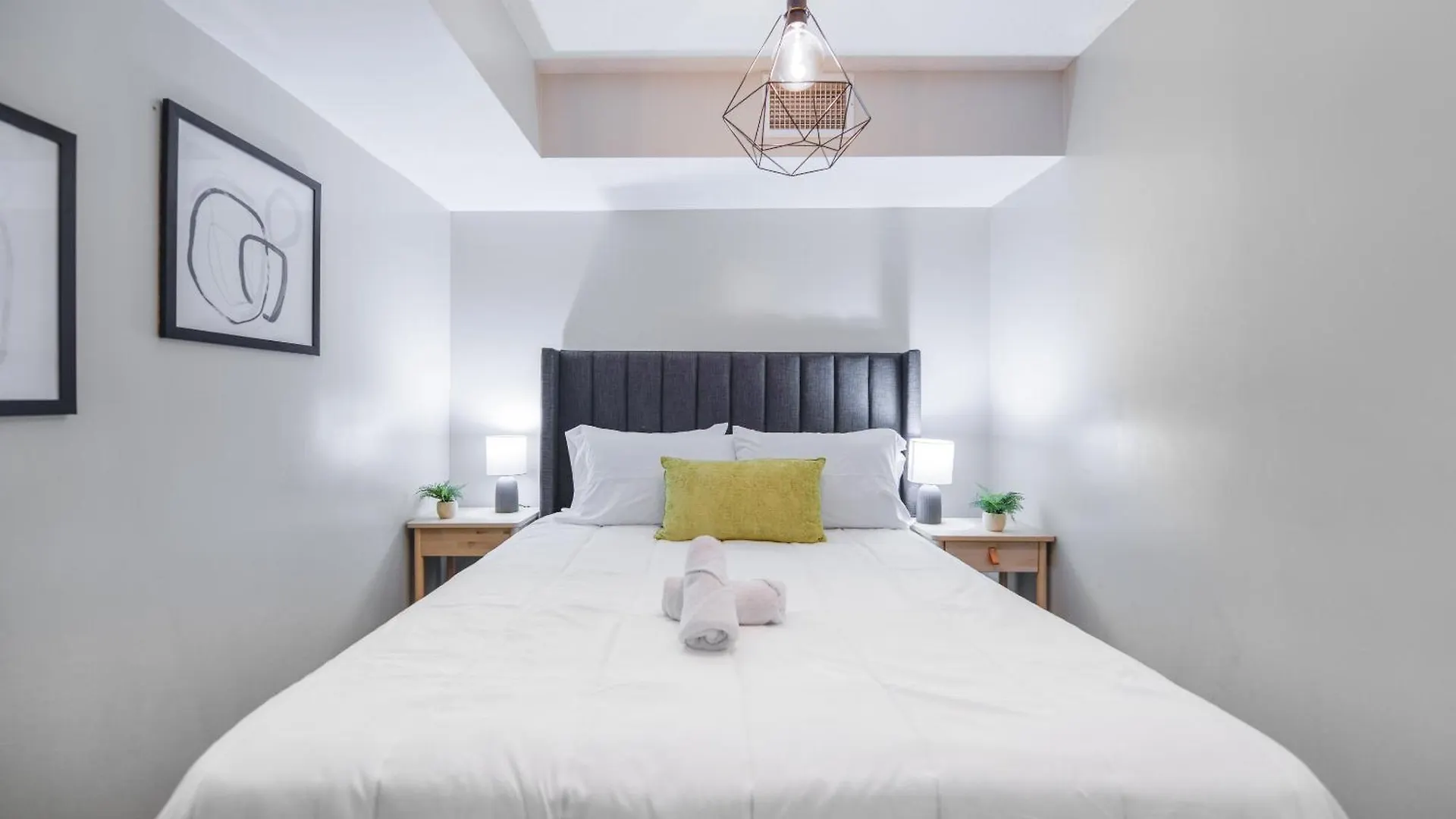 Amazing 3 Bedroom At Brickell With Pool * 마이애미