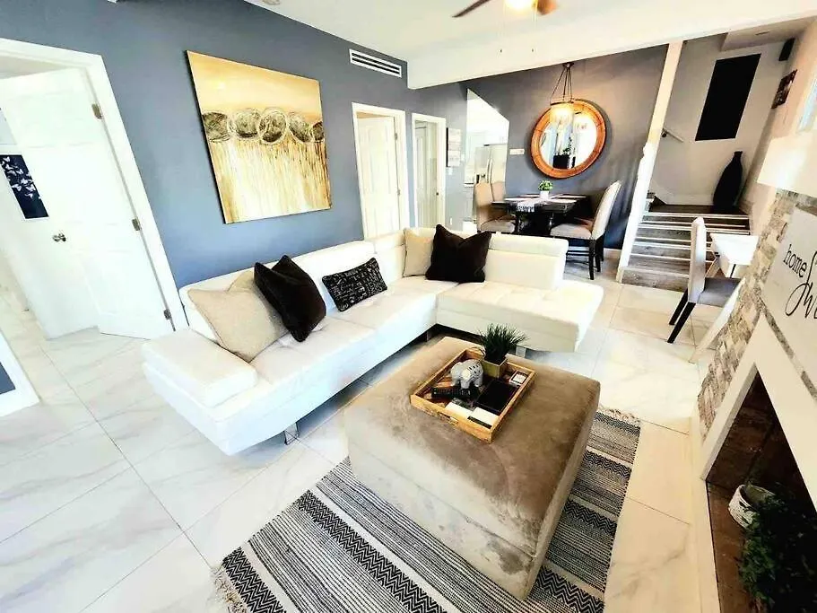 Villa Brickell + Wynwood Wonderland: Spacious 6br Miami
