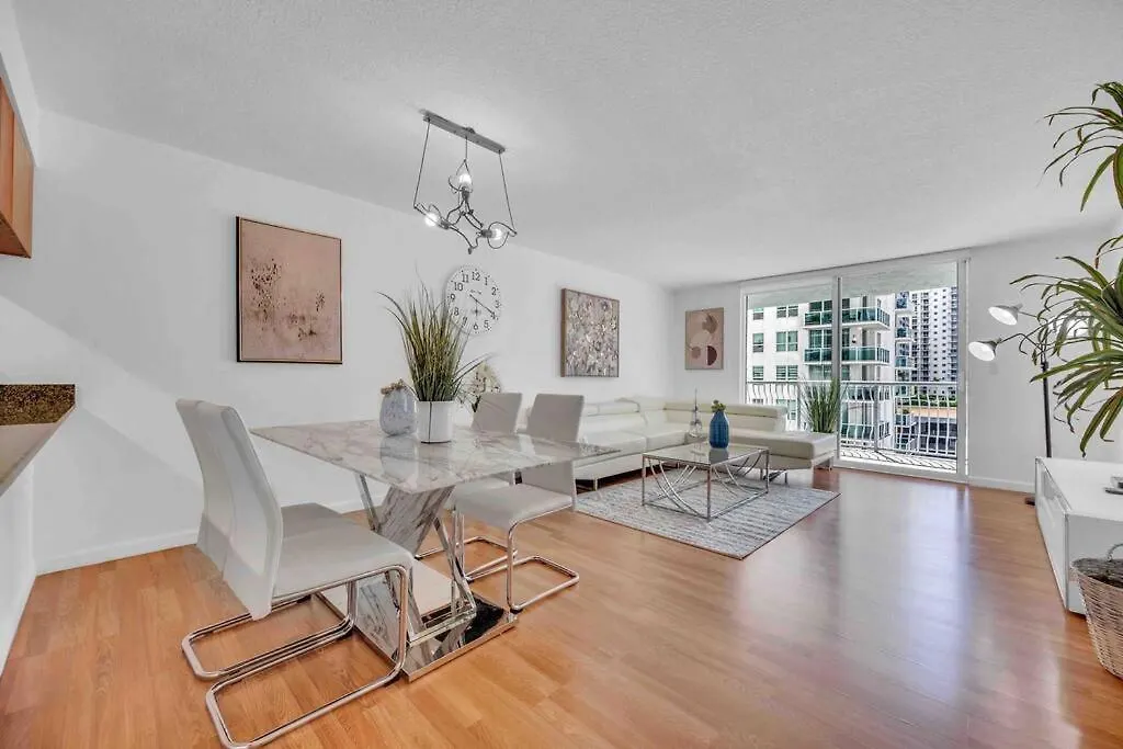 Lux 1 Bdr 1 Bth • Brickell • Pool & Ocean Views Miami