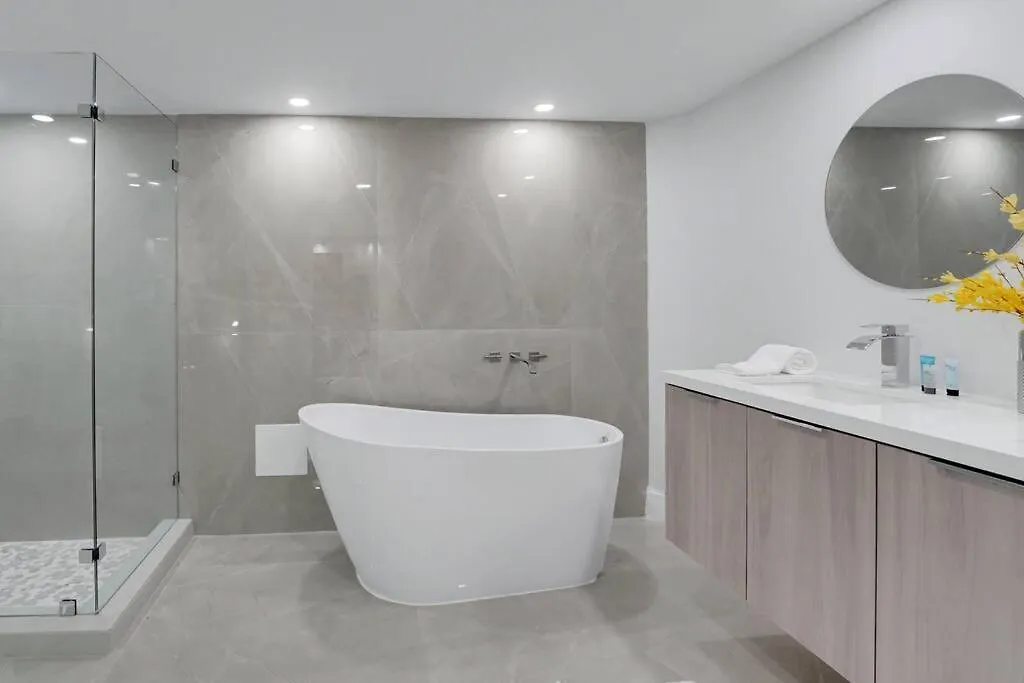 Shades Of Sky Penthouse! Newly Renovated Apartman Miami