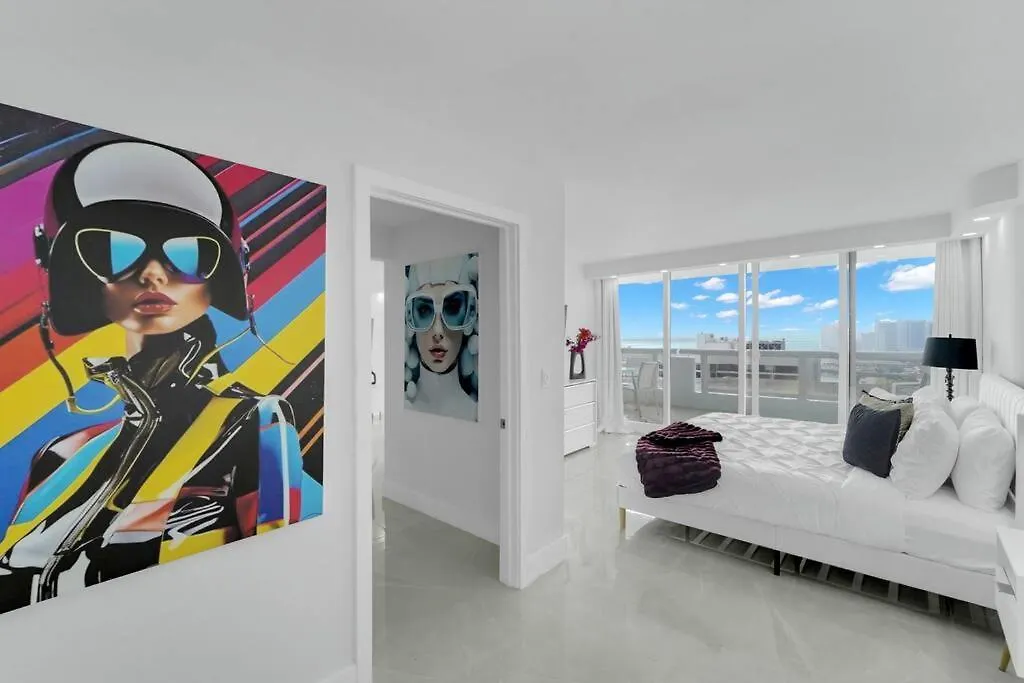 Shades Of Sky Penthouse! Newly Renovated