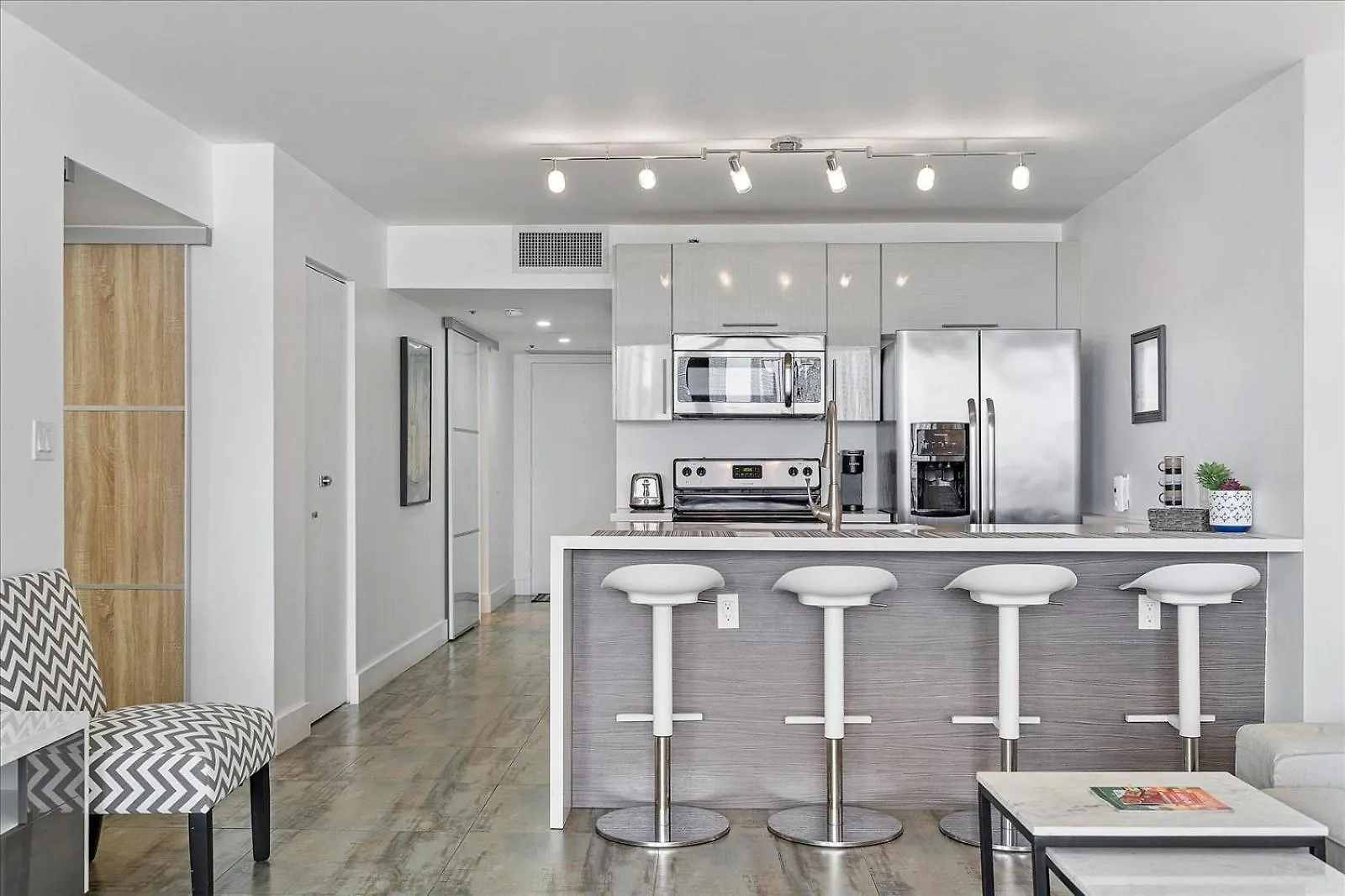Apartment Beautiful Water & Park Views, Remodeled, Wfh Office Miami