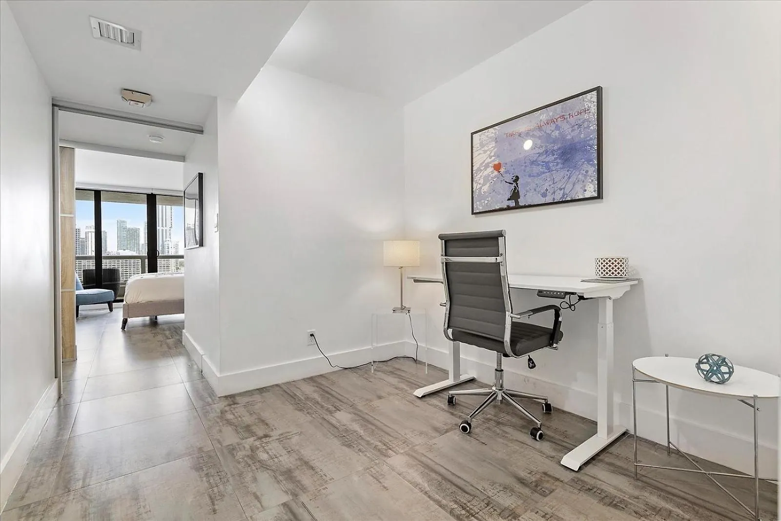Beautiful Water & Park Views, Remodeled, Wfh Office Apartment *