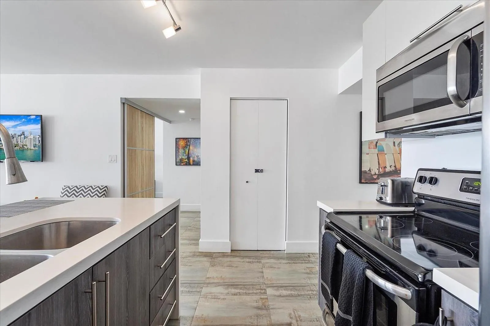 Apartment Beautiful Water & Park Views, Remodeled, Wfh Office Miami