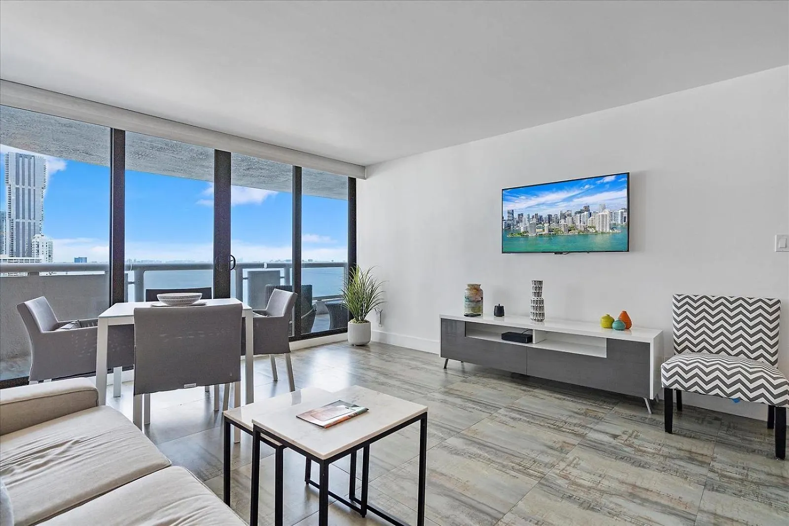 Beautiful Water & Park Views, Remodeled, Wfh Office Miami