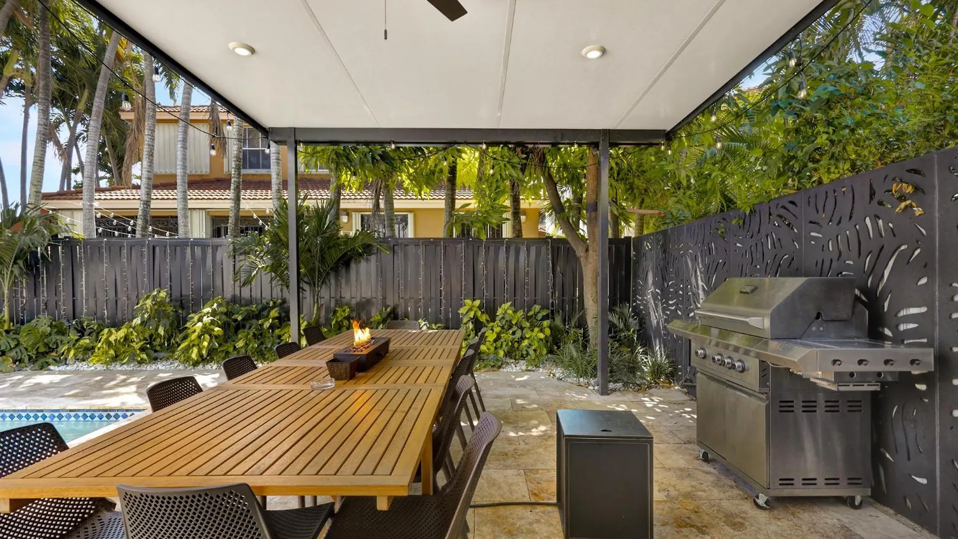 Holiday home Luxe Pool, Bbq & Fire Pit - 5 Min To Dolphinmall Miami