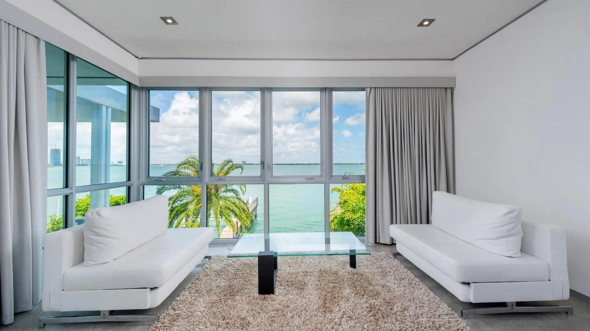 Villa Discover Paradise Your Exclusive Waterfront Escape