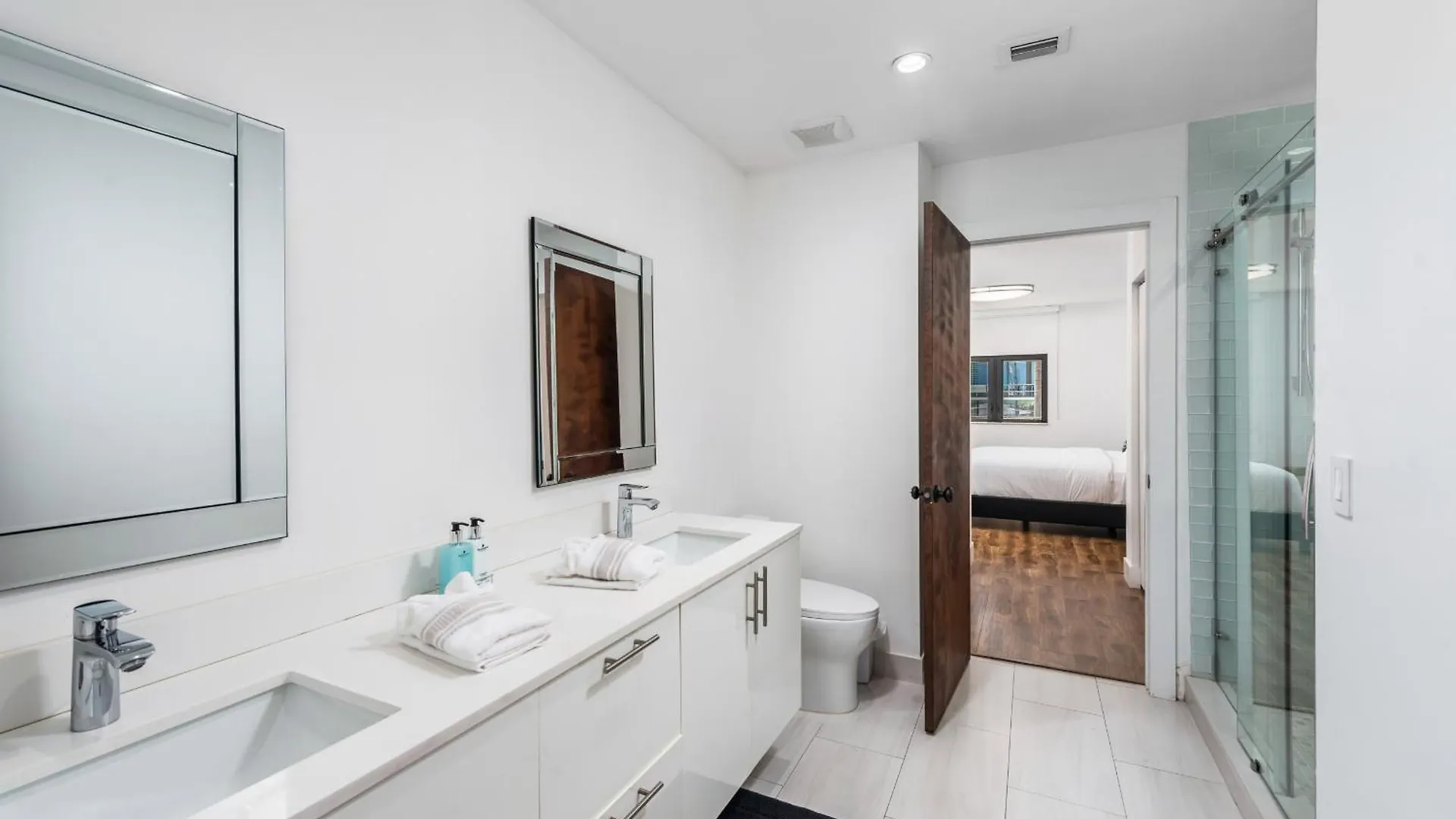 Villa Discover Serenity By The Your Exclusive Escape! Miami