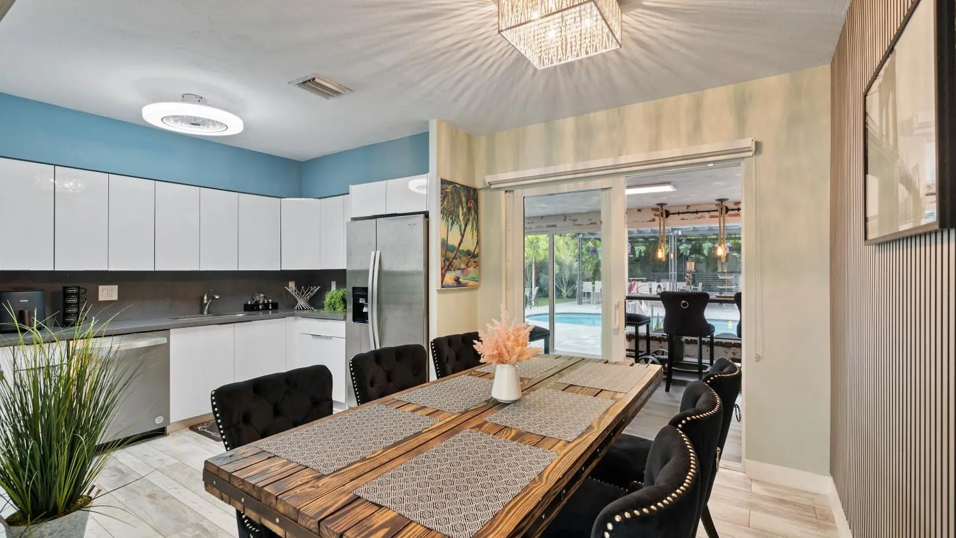 Villa With Outdoor Sauna, Outdoor Bar And Pergola With Games Miami