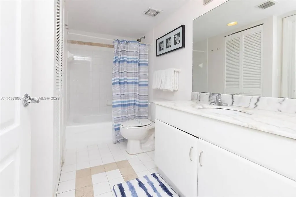 Entire In Brickell Steps From Brickell Centre *