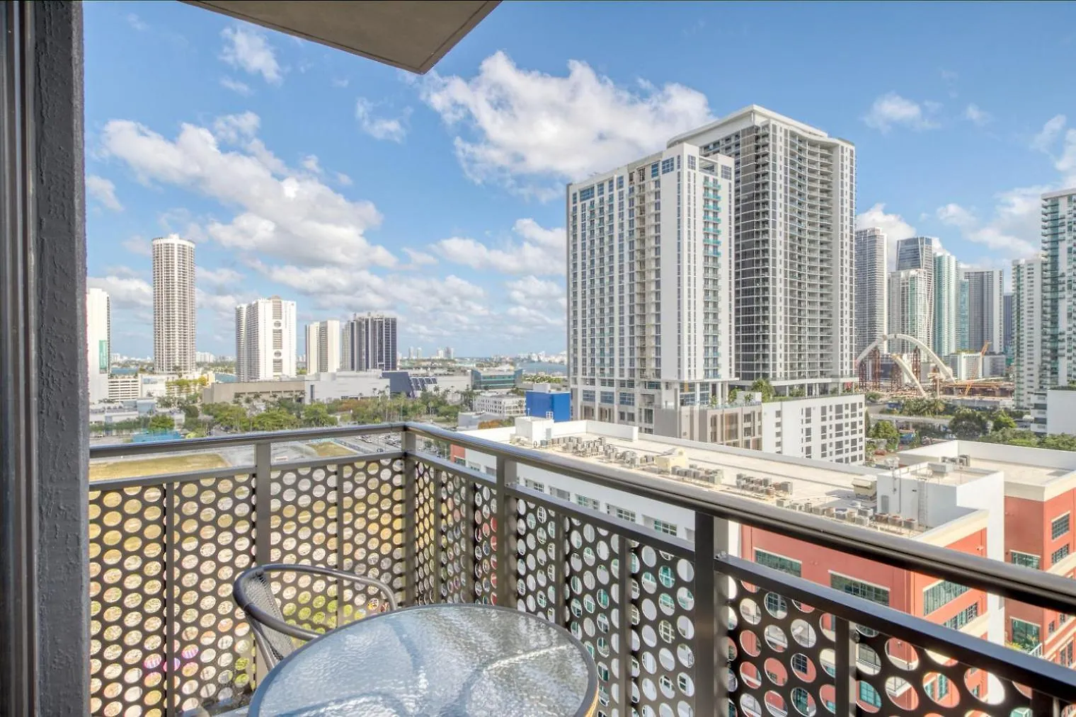 Blueground Wynwood Gym Sauna Rooftop Pool Mia-97 *