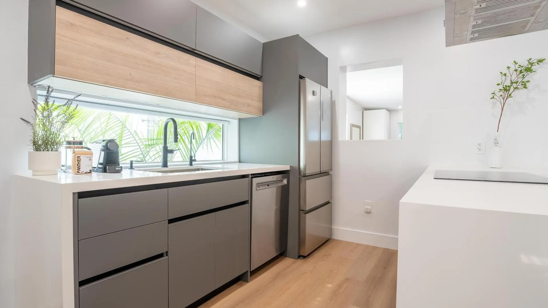 Apartment 5br Hottubpooltableminigolf 7 Min To Wynwood *