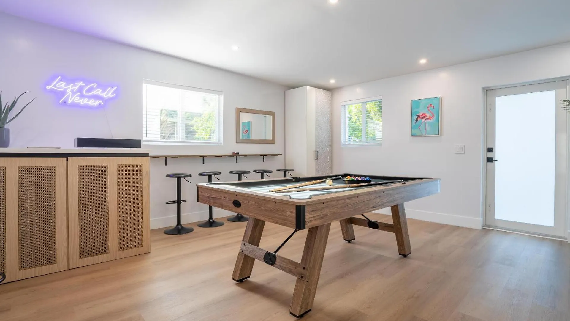 Apartment 5br Hottubpooltableminigolf 7 Min To Wynwood