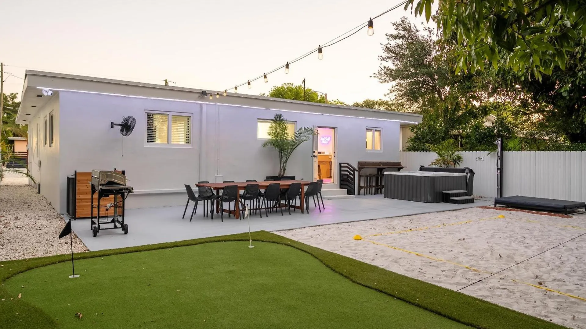 Apartment 5br Hottubpooltableminigolf 7 Min To Wynwood *