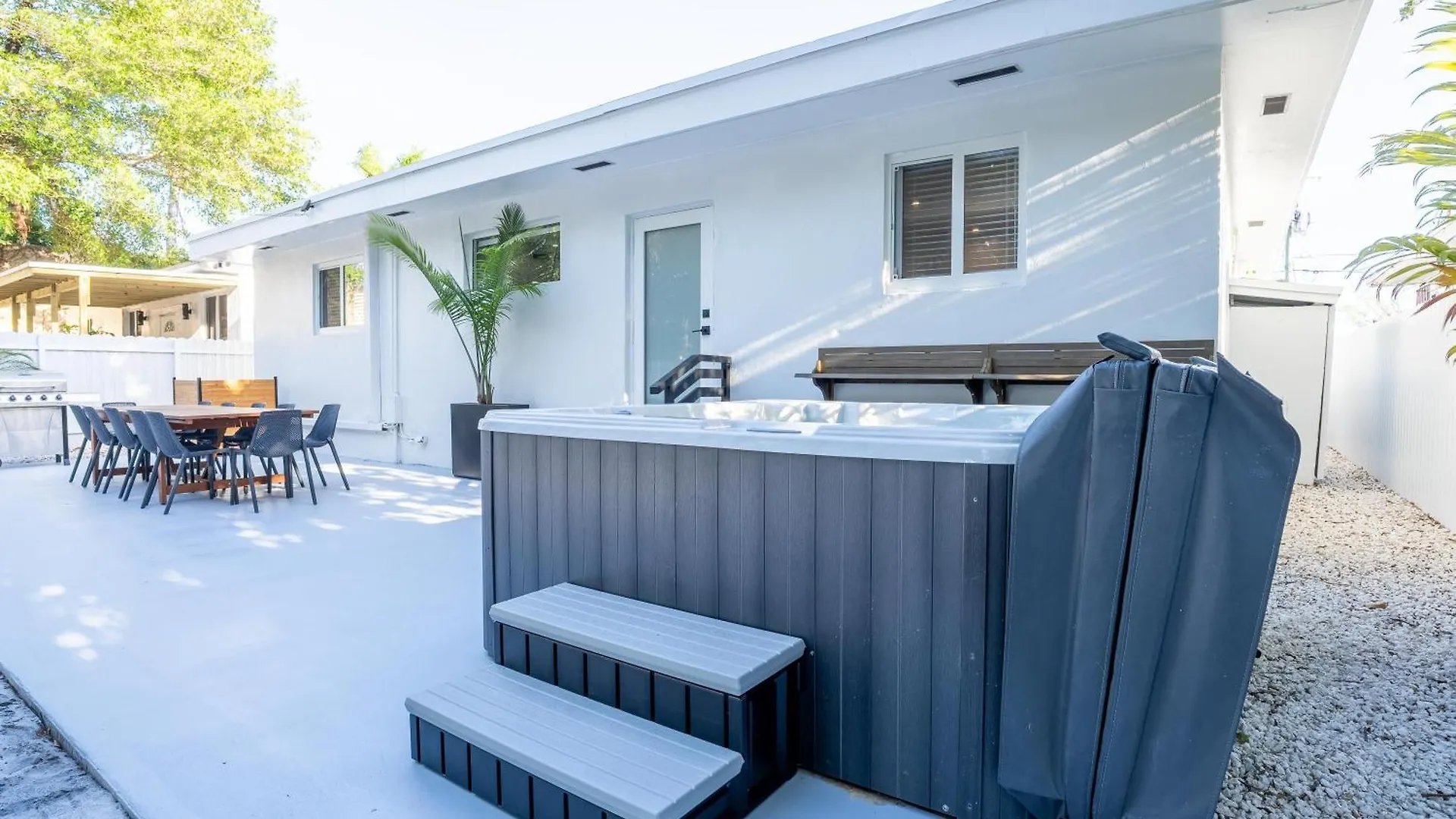 5br Hottubpooltableminigolf 7 Min To Wynwood Apartment Miami